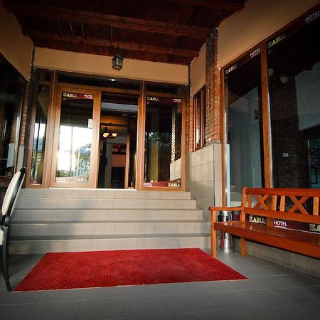 Hotel Zara Roman Exterior photo